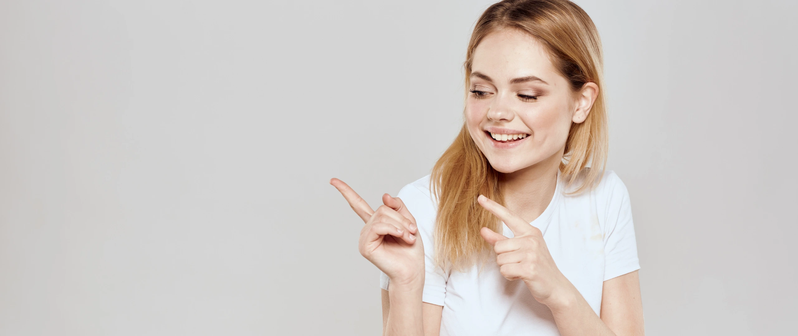 Viele Grundstücks- und Immobilieneigentümer stellen sich irgendwann die Frage, ob sie mit ihrer Werbefläche tatsächlich die bestmöglichen Einnahmen erzielen. Häufig entsteht der Eindruck, dass die aktuell gezahlte Pacht zu niedrig ist oder nicht mehr dem Markt entspricht. In solchen Fällen wird oft vorschnell über eine Kündigung des bestehenden Werbevertrags nachgedacht, um zu einem neuen Vertragspartner zu wechseln.

Gelegentlich erreichen uns Anfragen von Eigentümern, die den Vertragspartner für ihre Außenwerbung wechseln möchten, weil ihnen höhere Einnahmen in Aussicht gestellt wurden. Solche Angebote sollten jedoch stets sorgfältig geprüft werden. Nicht jede höhere Pacht ist langfristig abgesichert, und nicht jeder neue Anbieter verfügt über die nötige Erfahrung, Genehmigungslage oder wirtschaftliche Stabilität. Auch bestehende öffentlich-rechtliche Vorgaben, etwa aus dem Bau- oder Werberecht, spielen hierbei eine wichtige Rolle.
